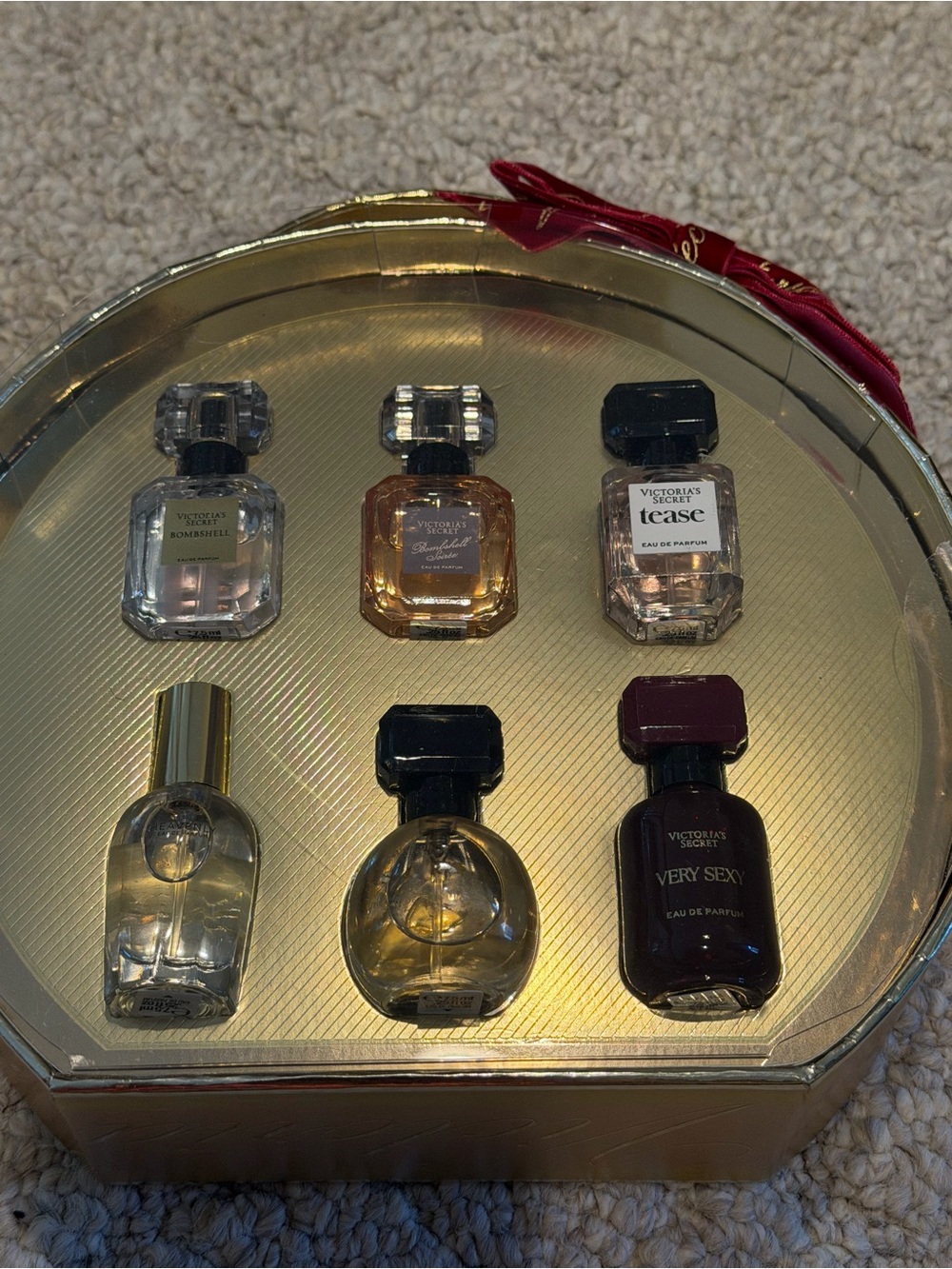 Victoria Secret Perfume Gift Set - Fragrance Discovery Set of 6 minis new in box